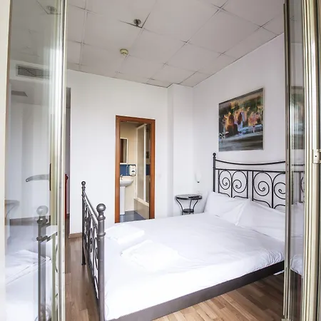 Safestay Passeig De Gracia (adults Only) Hostel Barselona