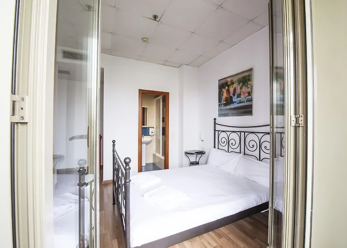 Safestay Passeig De Gracia (adults Only) Hostel Barcelona