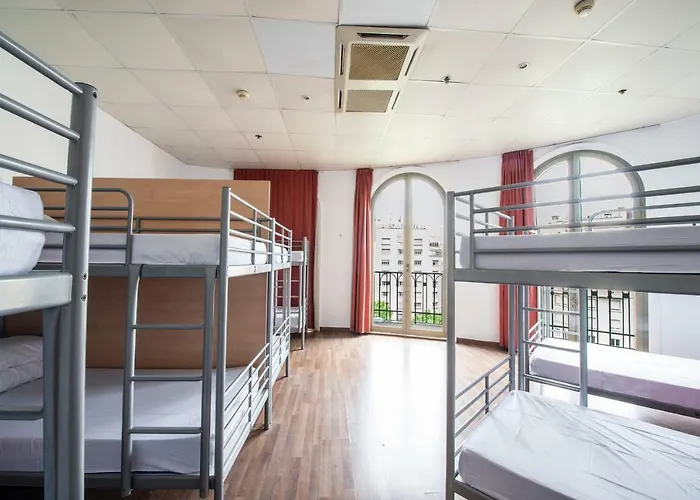 Safestay Passeig De Gracia (adults Only) Hostel *