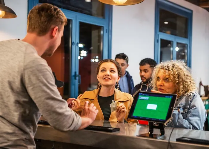 Safestay Passeig De Gracia (adults Only) *