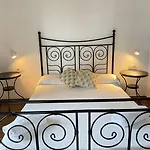 Hostal Safestay Passeig De Gracia (adults Only) *