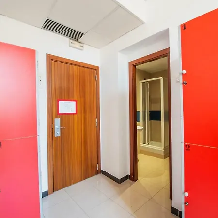 Safestay Passeig De Gràcia Hostel *