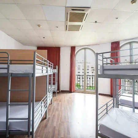 Safestay Passeig De Gracia (adults Only) Hostel *