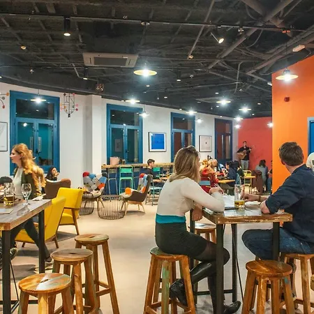 Hostel Safestay Passeig De Gràcia *