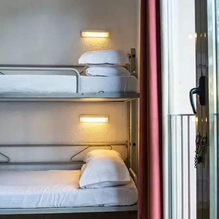 Hostel Safestay Passeig De Gràcia *